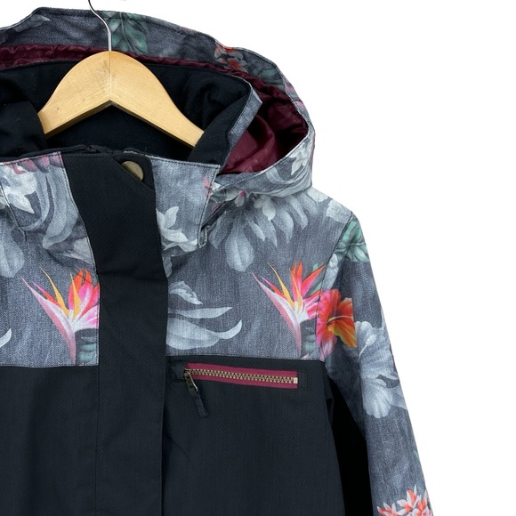 Roxy Black and Gray Floral Ski Jacket - Picture 4 of 11